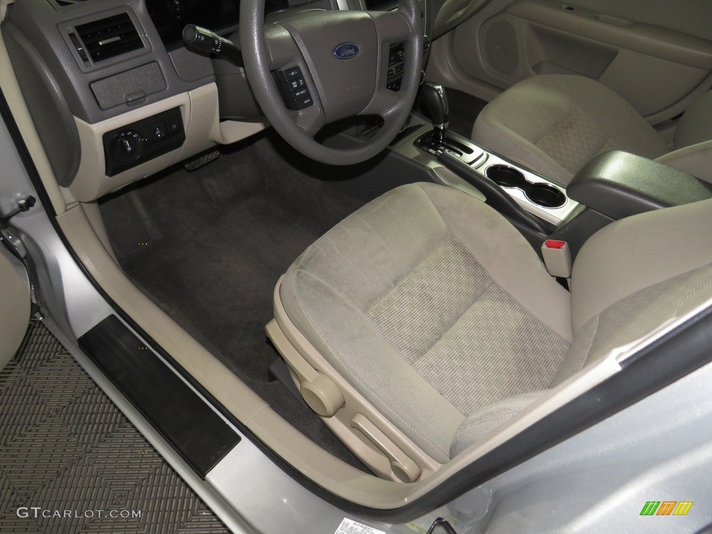2010 Fusion S - Brilliant Silver Metallic / Medium Light Stone photo #16