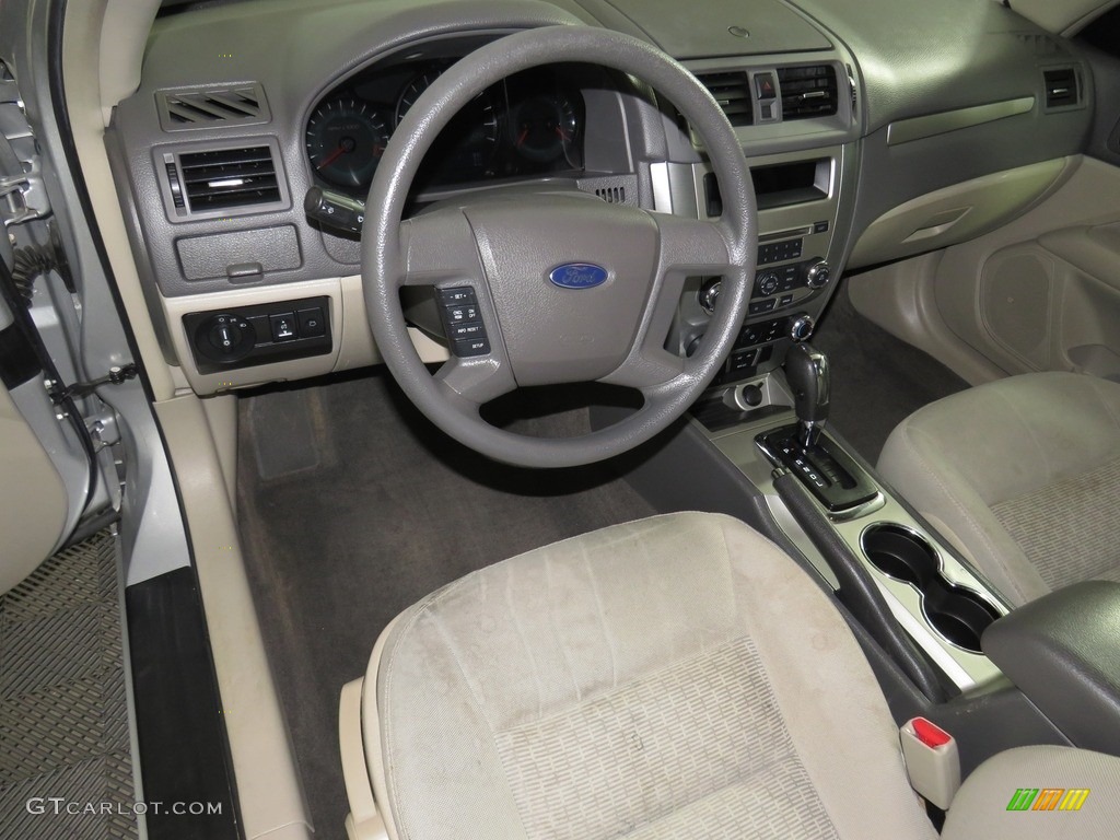 2010 Fusion S - Brilliant Silver Metallic / Medium Light Stone photo #17