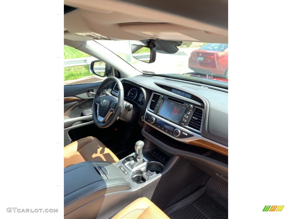 2019 Highlander Limited Platinum AWD - Midnight Black Metallic / Saddle Tan photo #35