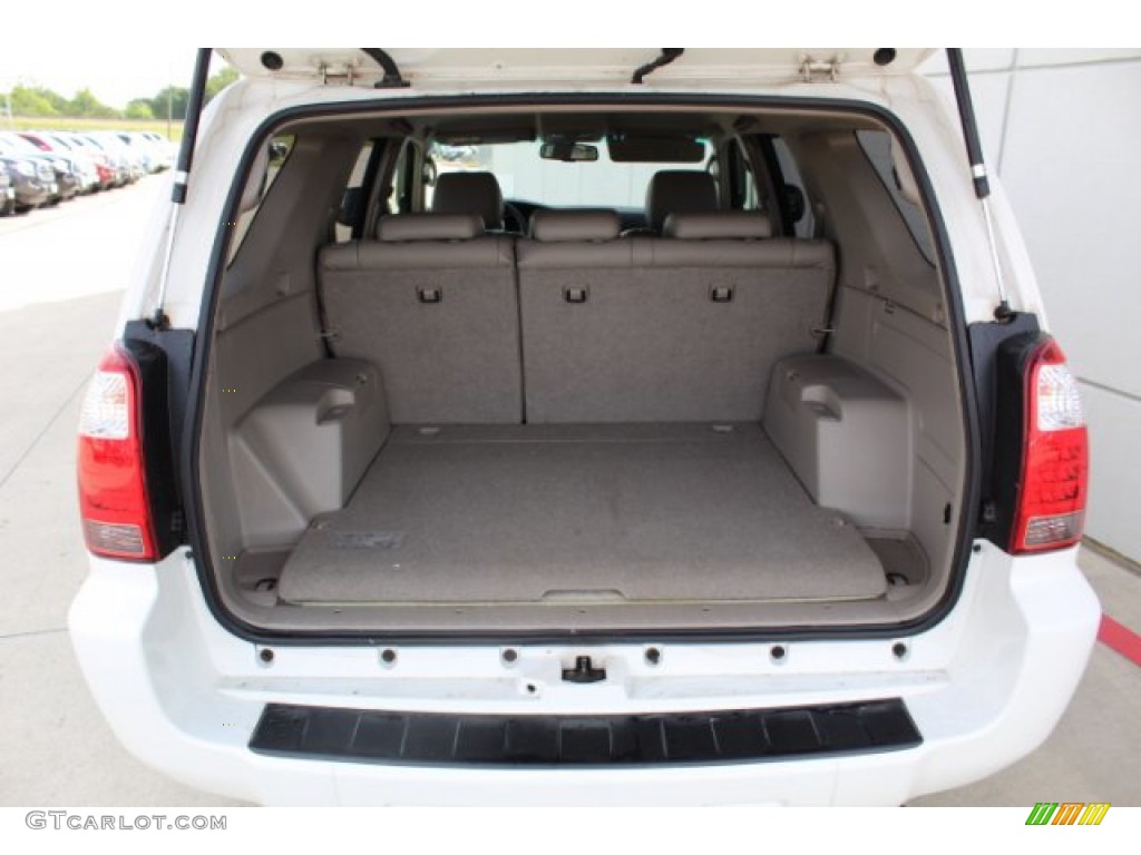 2007 4Runner SR5 - Natural White / Dark Charcoal photo #21