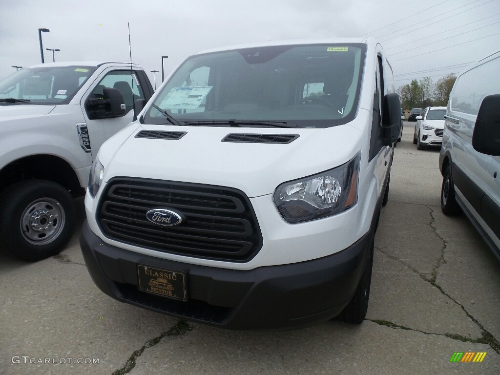 2019 Transit Van 250 LR Regular - Oxford White / Charcoal black photo #1