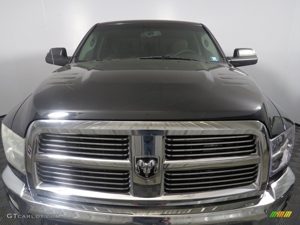 2010 Ram 2500 SLT Crew Cab 4x4 - Brilliant Black Crystal Pearl / Light Pebble Beige/Bark Brown photo #4