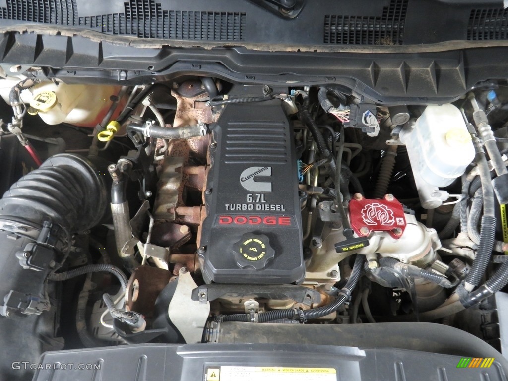 2010 Ram 2500 SLT Crew Cab 4x4 - Brilliant Black Crystal Pearl / Light Pebble Beige/Bark Brown photo #6