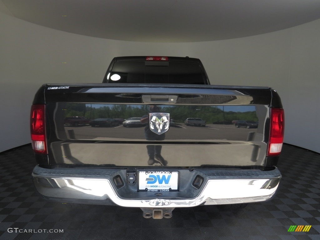 2010 Ram 2500 SLT Crew Cab 4x4 - Brilliant Black Crystal Pearl / Light Pebble Beige/Bark Brown photo #11