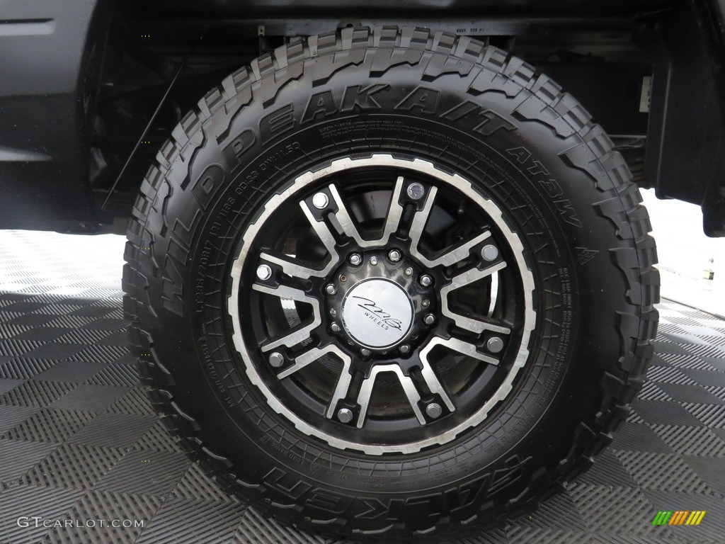 2010 Ram 2500 SLT Crew Cab 4x4 - Brilliant Black Crystal Pearl / Light Pebble Beige/Bark Brown photo #18
