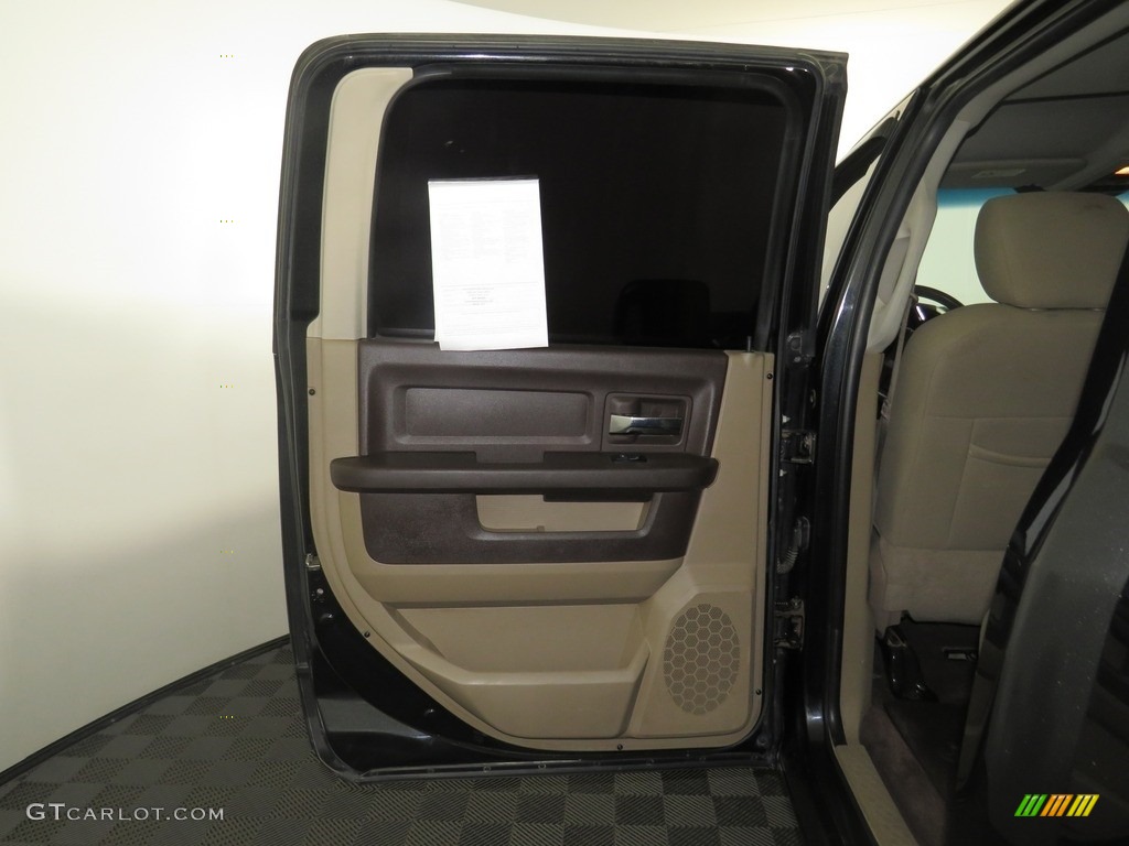 2010 Ram 2500 SLT Crew Cab 4x4 - Brilliant Black Crystal Pearl / Light Pebble Beige/Bark Brown photo #23