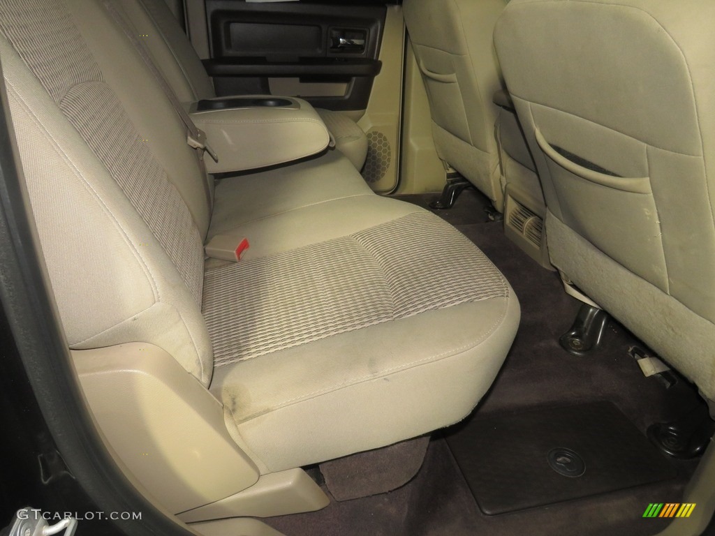 2010 Ram 2500 SLT Crew Cab 4x4 - Brilliant Black Crystal Pearl / Light Pebble Beige/Bark Brown photo #26