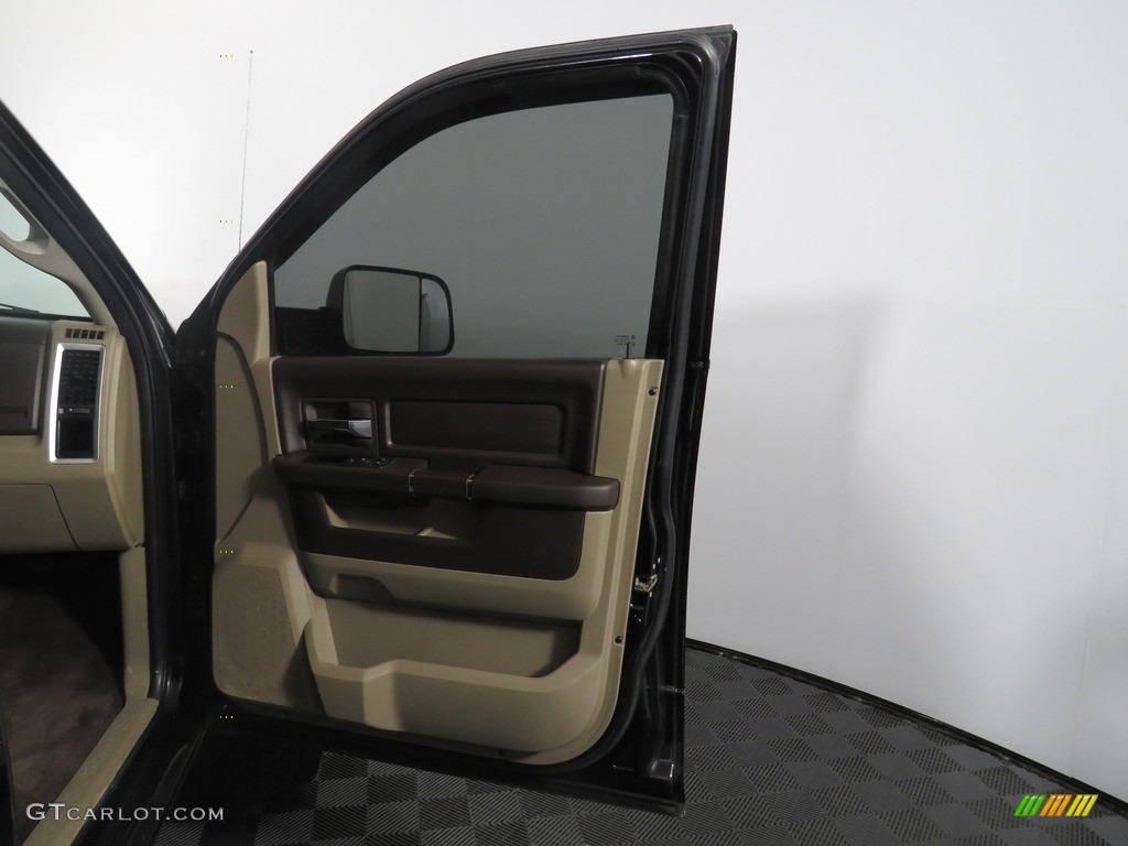 2010 Ram 2500 SLT Crew Cab 4x4 - Brilliant Black Crystal Pearl / Light Pebble Beige/Bark Brown photo #27