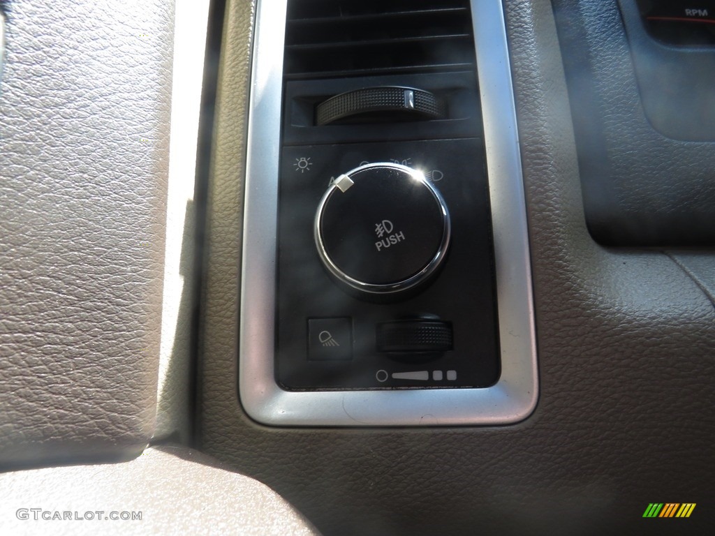 2010 Ram 2500 SLT Crew Cab 4x4 - Brilliant Black Crystal Pearl / Light Pebble Beige/Bark Brown photo #34