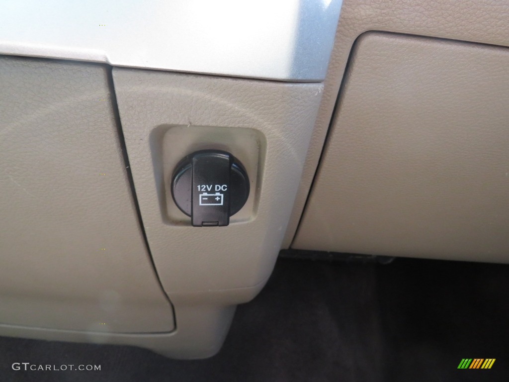 2010 Ram 2500 SLT Crew Cab 4x4 - Brilliant Black Crystal Pearl / Light Pebble Beige/Bark Brown photo #42