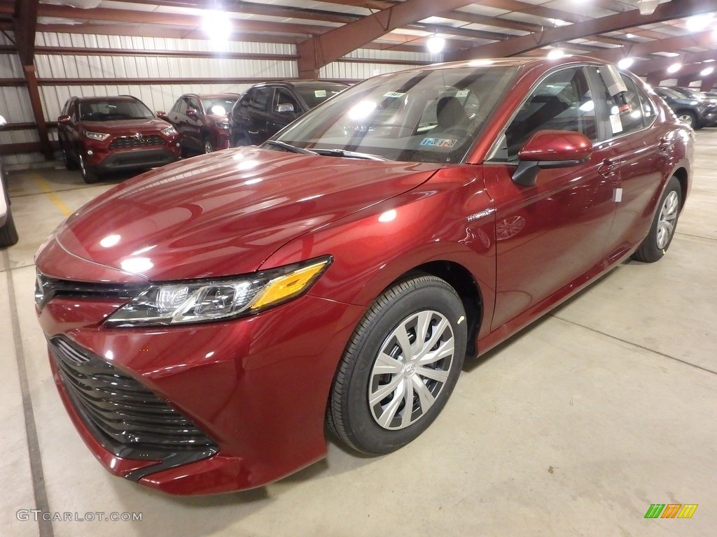 Ruby Flare Pearl 2019 Toyota Camry Hybrid LE Exterior Photo #133255672