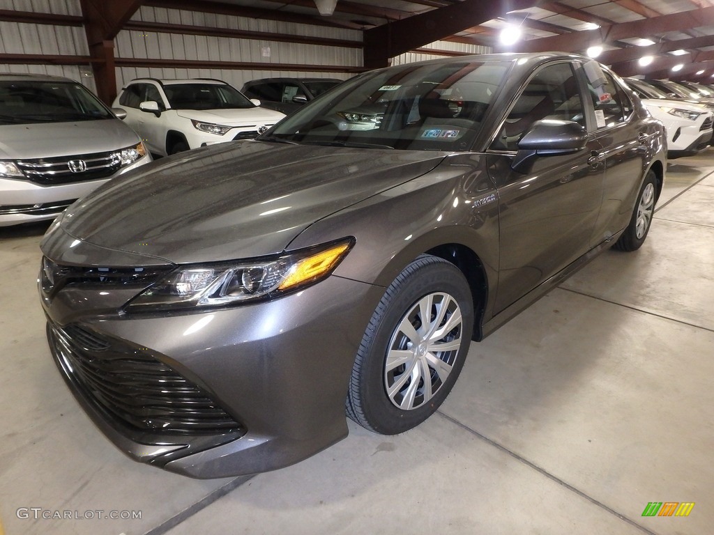 2019 Camry Hybrid LE - Predawn Gray Mica / Black photo #4