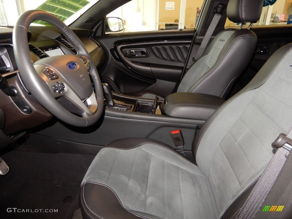 Charcoal Black/Mayan Gray Interior 2019 Ford Taurus SHO AWD Photo #133258680