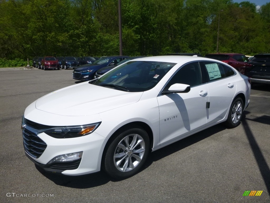 Summit White Chevrolet Malibu