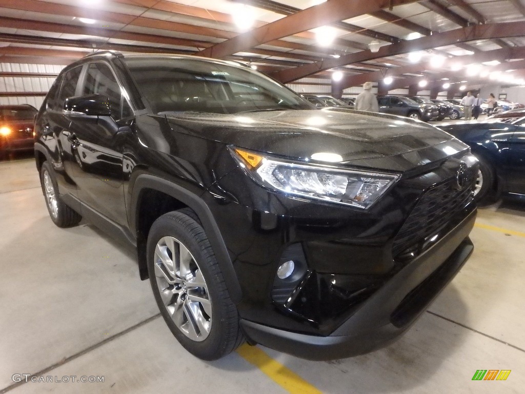 2019 Midnight Black Metallic Toyota RAV4 XLE AWD 133247901 Photo 12