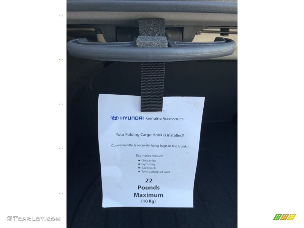 2019 Elantra Value Edition - Symphony Silver / Black photo #23