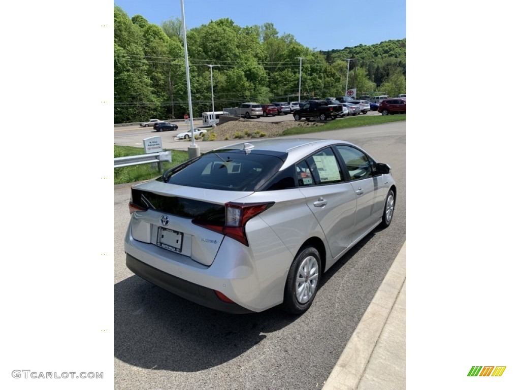 2019 Prius L Eco - Classic Silver Metallic / Moonstone photo #4