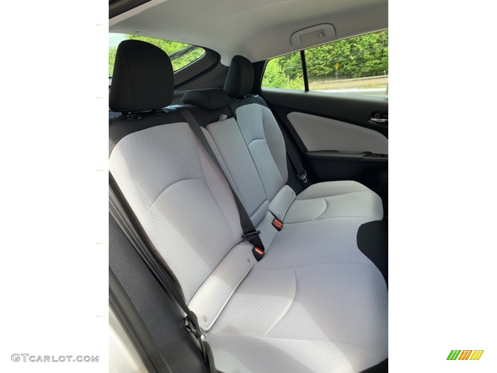 2019 Prius L Eco - Classic Silver Metallic / Moonstone photo #25