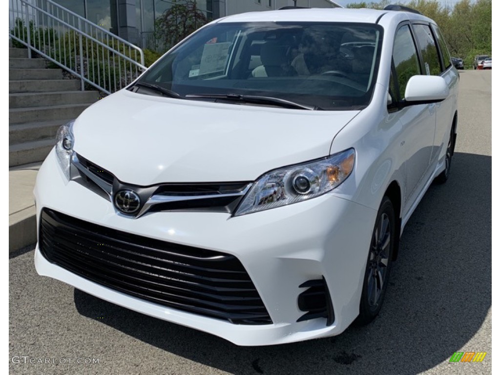 2020 Sienna LE AWD - Super White / Ash photo #1