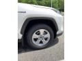 Super White - RAV4 XLE AWD Hybrid Photo No. 33