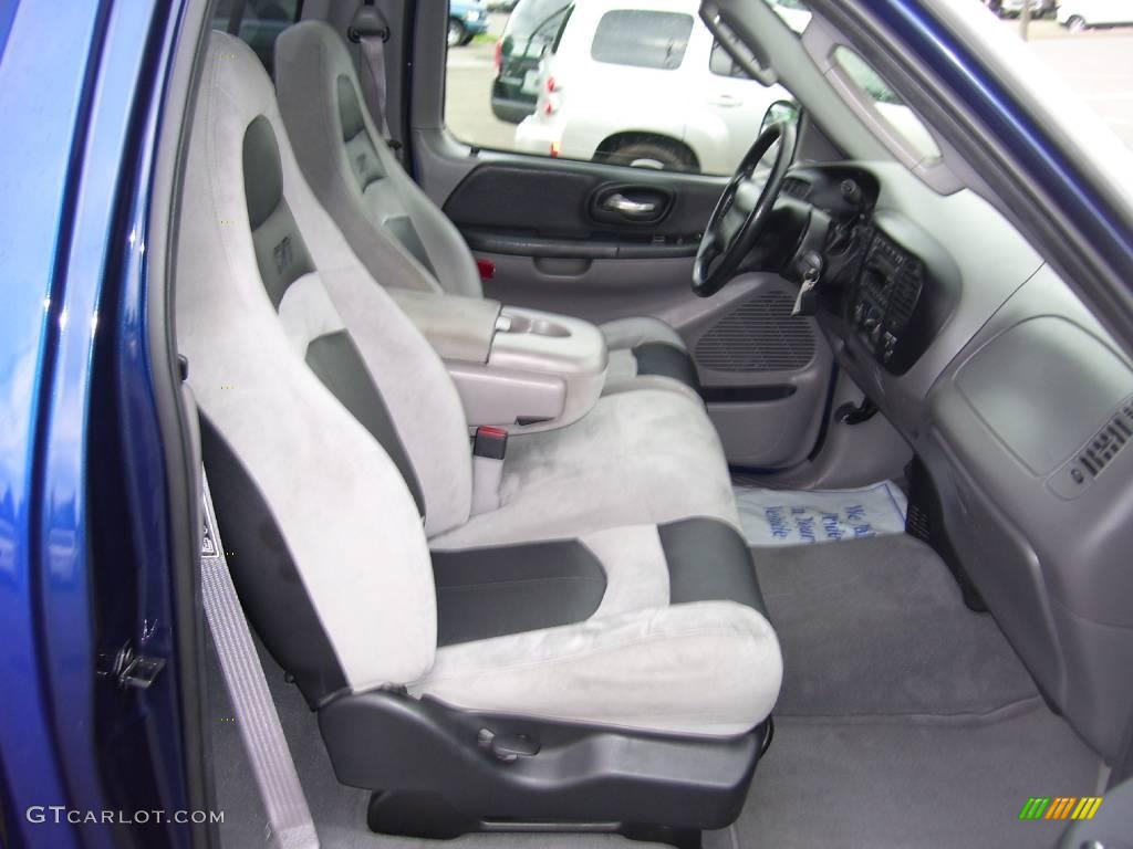 Medium Graphite Grey Interior 2003 Ford F150 SVT Lightning Photo #13326708