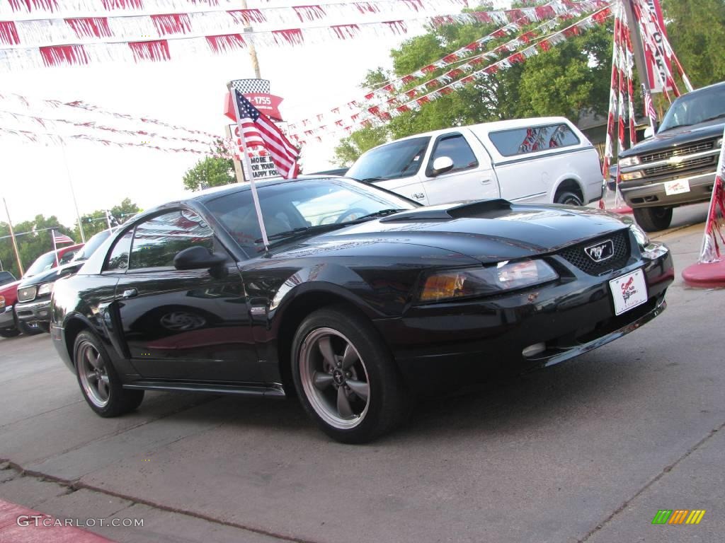 2003 Mustang GT Coupe - Black / Medium Parchment photo #9