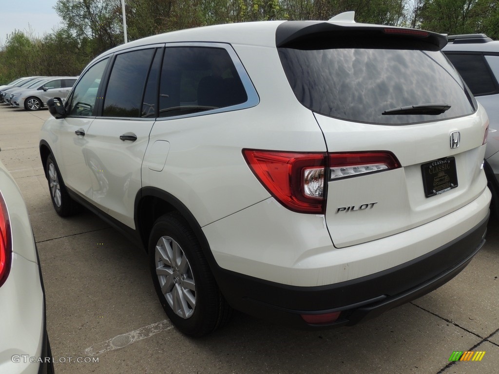 2019 Pilot LX AWD - White Diamond Pearl / Black photo #5