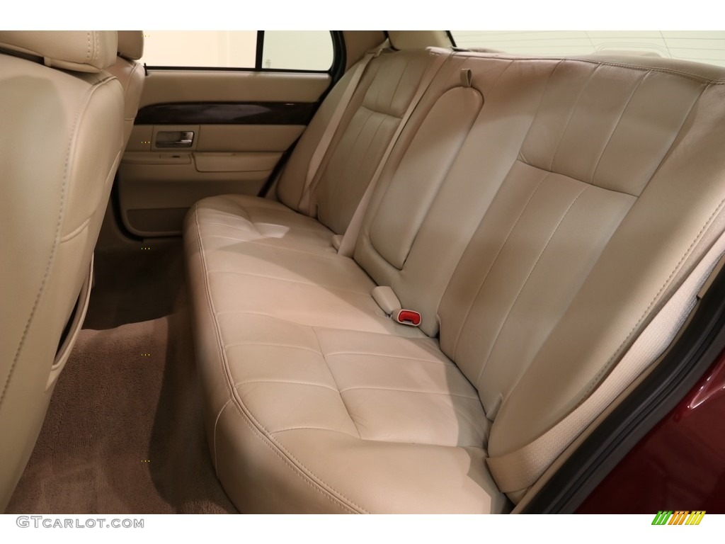 2011 Grand Marquis LS Ultimate Edition - Dark Toreador Red Metallic / Light Camel photo #16