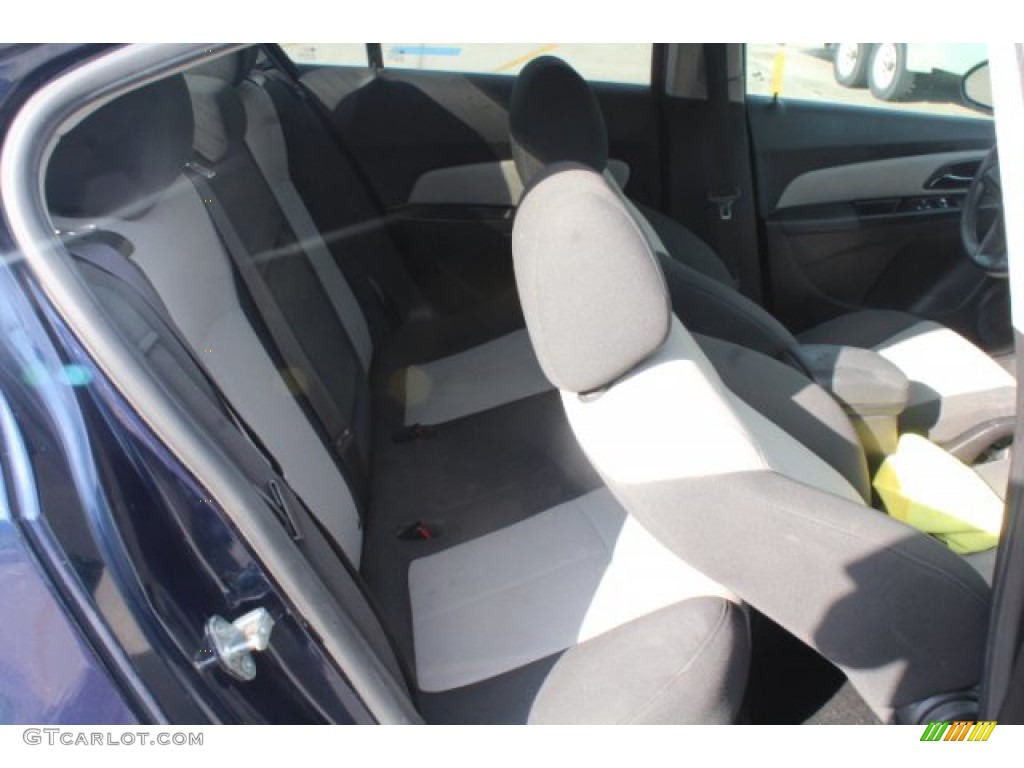 2011 Cruze LS - Imperial Blue Metallic / Jet Black/Medium Titanium photo #20
