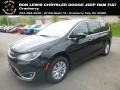 Brilliant Black Crystal Pearl 2019 Chrysler Pacifica Touring Plus