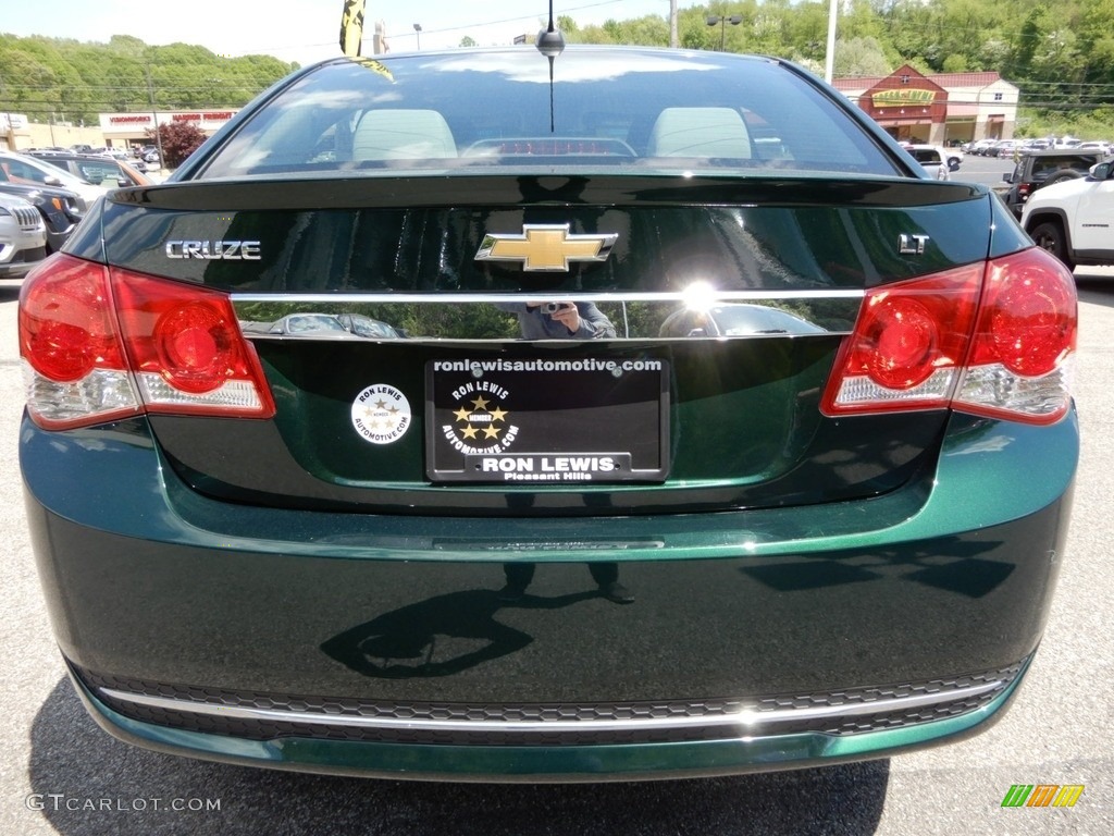 2015 Cruze LT - Rainforest Green Metallic / Jet Black/Medium Titanium photo #4