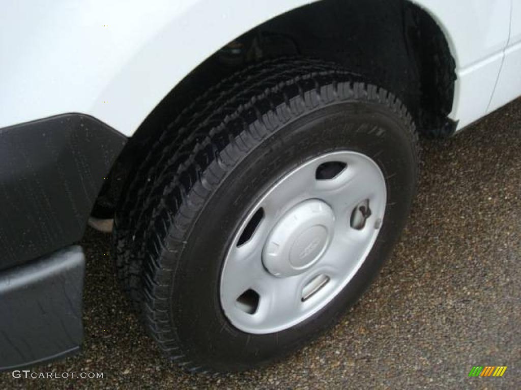 2006 F150 XL Regular Cab - Oxford White / Medium Flint photo #18