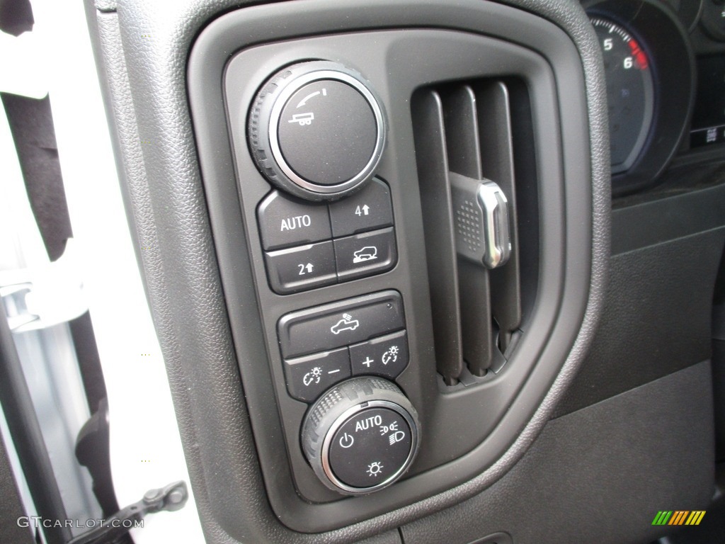 2019 Chevrolet Silverado 1500 WT Regular Cab 4WD Controls Photo #133291029