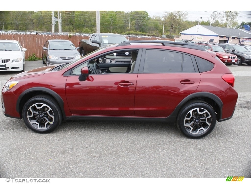 2017 Crosstrek 2.0i Premium - Venetian Red Pearl / Ivory photo #8