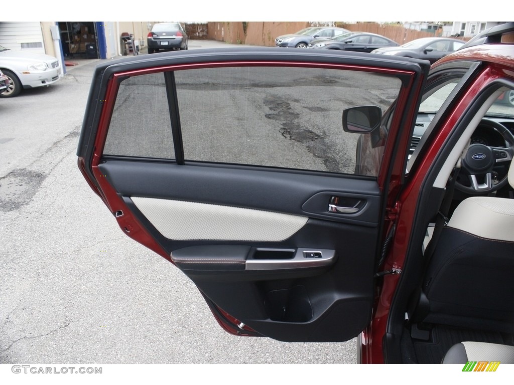 2017 Crosstrek 2.0i Premium - Venetian Red Pearl / Ivory photo #12