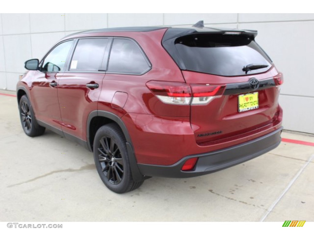 2019 Highlander XLE - Salsa Red Pearl / Black photo #6