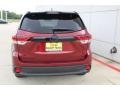 2019 Salsa Red Pearl Toyota Highlander XLE  photo #7