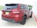 2019 Salsa Red Pearl Toyota Highlander XLE  photo #8