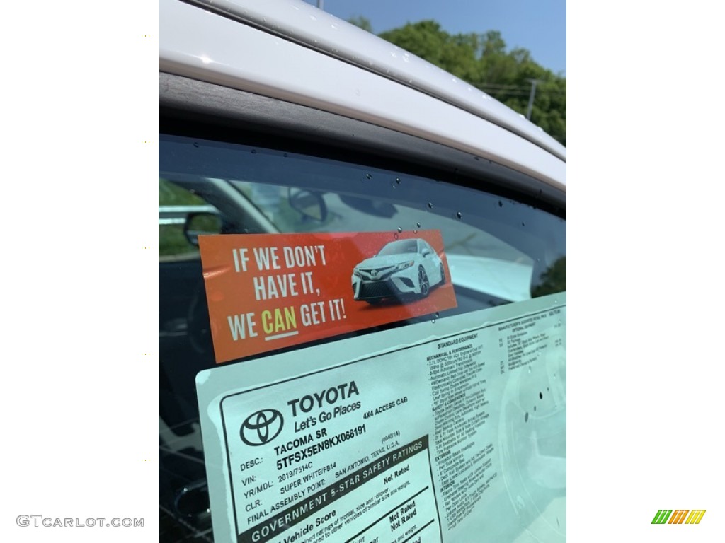 2019 Tacoma SR Access Cab 4x4 - Super White / Cement Gray photo #18