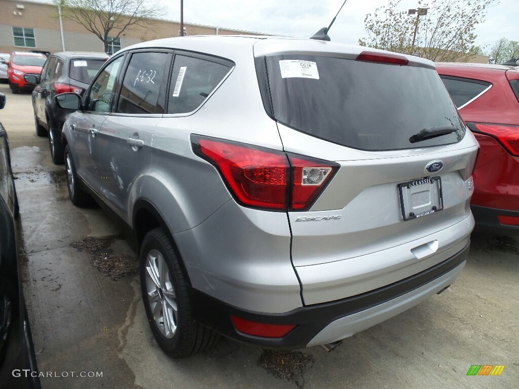 2019 Escape SE - Ingot Silver / Chromite Gray/Charcoal Black photo #5