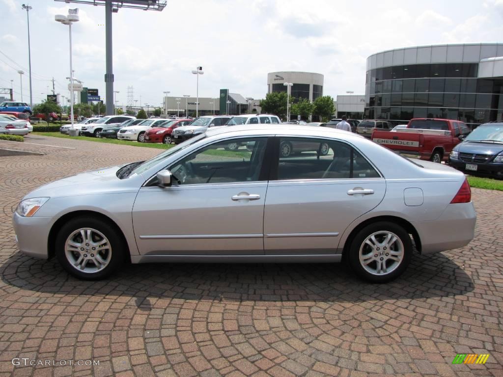 2007 Accord SE Sedan - Alabaster Silver Metallic / Gray photo #10