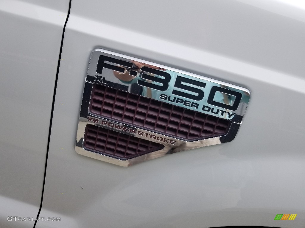 2008 F350 Super Duty XL Crew Cab 4x4 - Oxford White / Camel photo #7