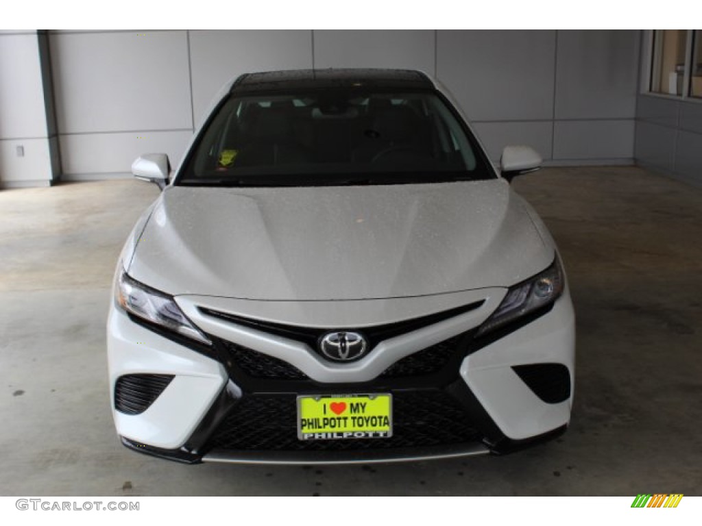 2019 Camry XSE - Wind Chill Pearl / Black photo #3