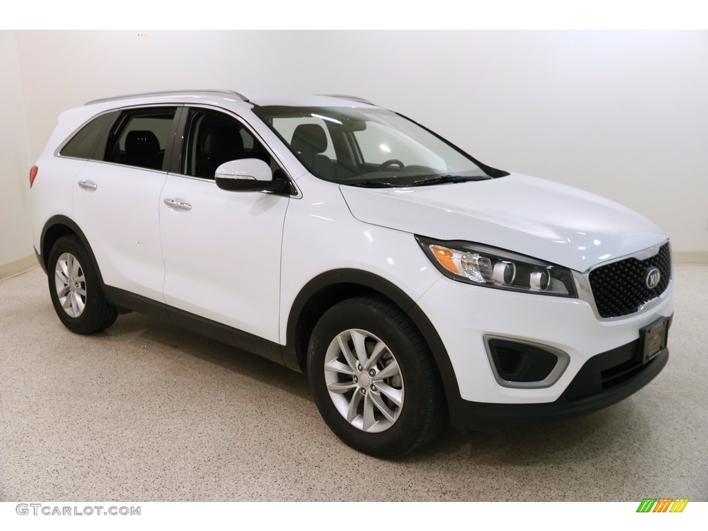 2016 Sorento LX - Snow White Pearl / Satin Black photo #1