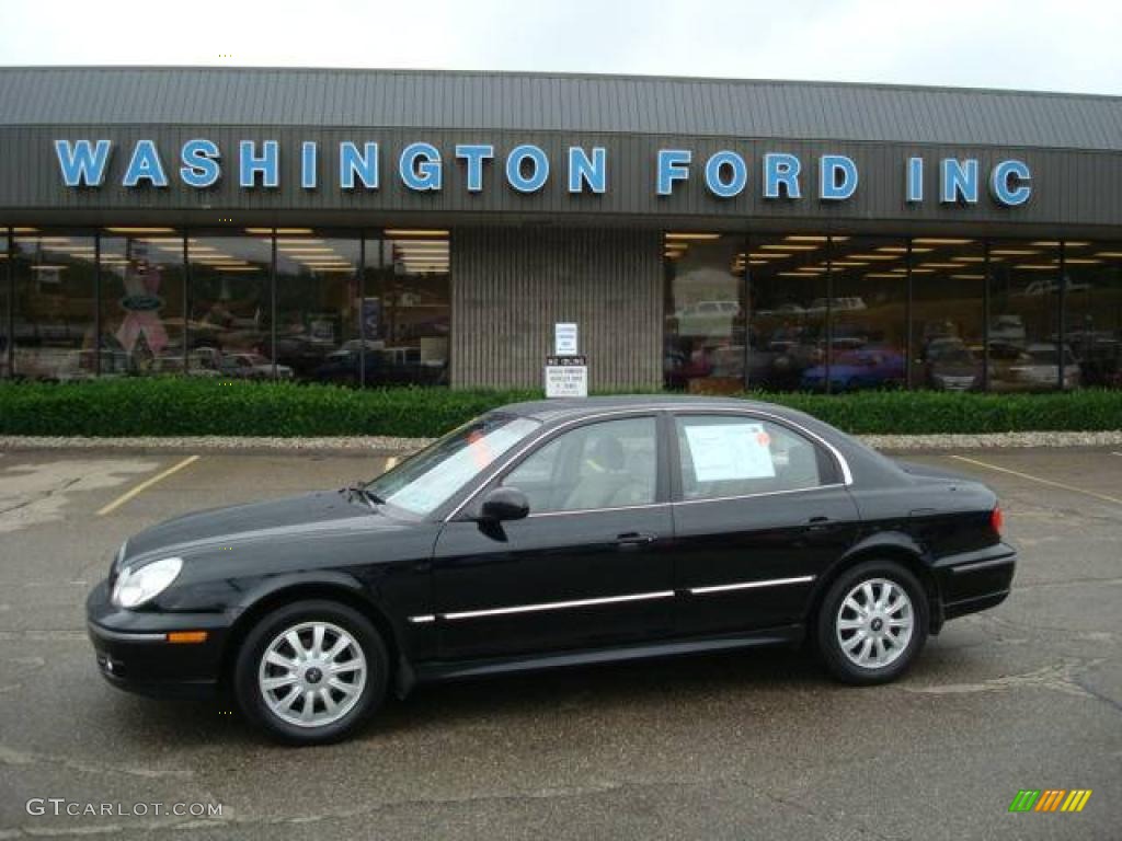 2005 Sonata GLS V6 - Ebony Black / Beige photo #1