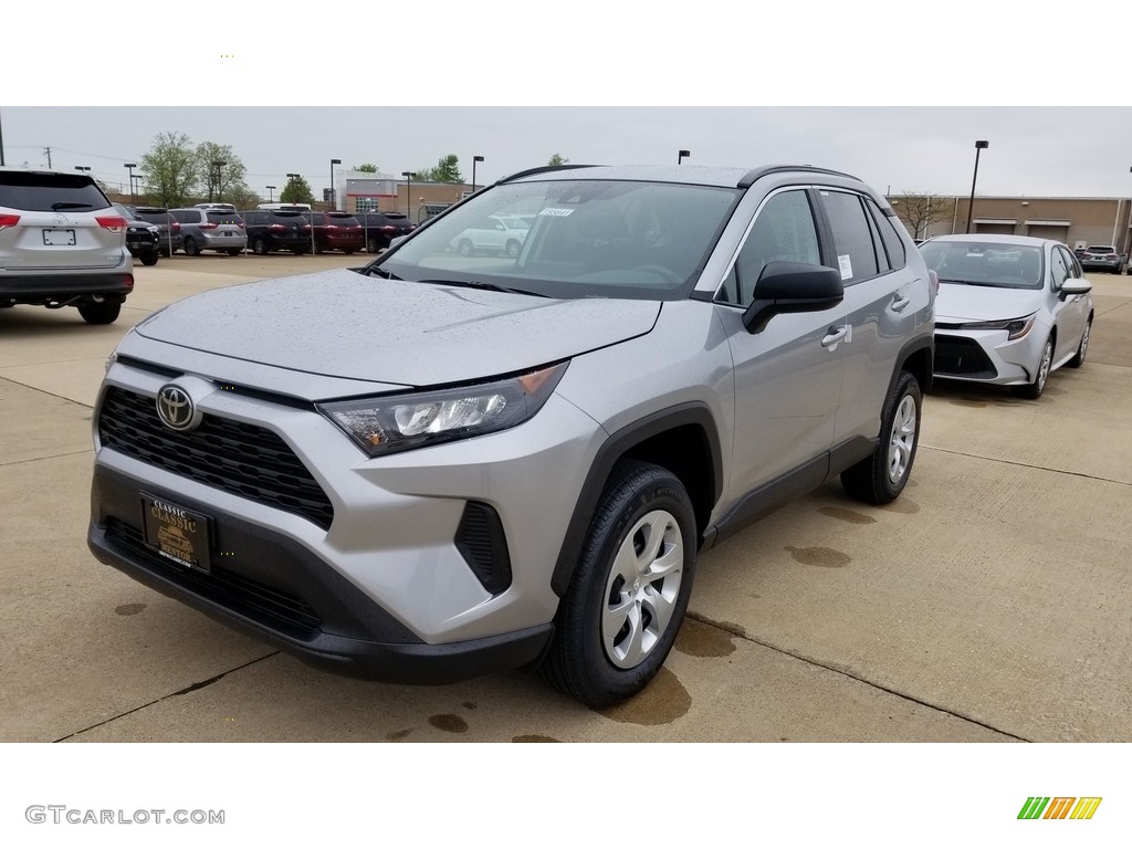 Silver Sky Metallic 2019 Toyota RAV4 LE Exterior Photo #133320372