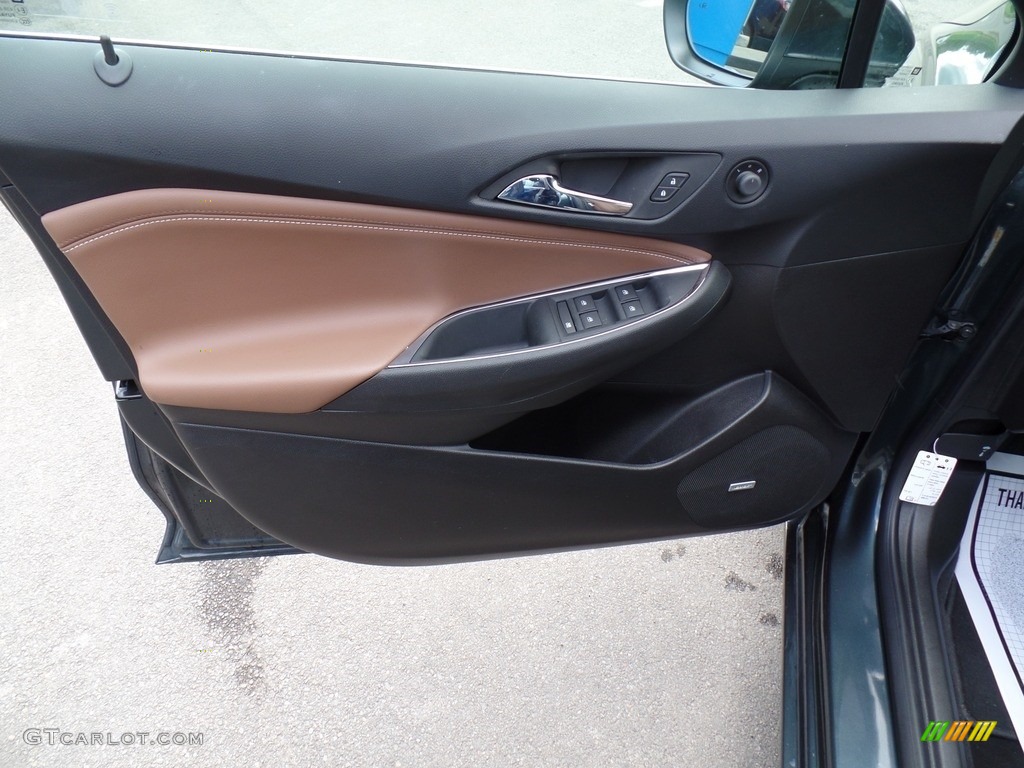 2019 Chevrolet Cruze Diesel Hatchback Jet Black/­Umber Door Panel Photo #133321278