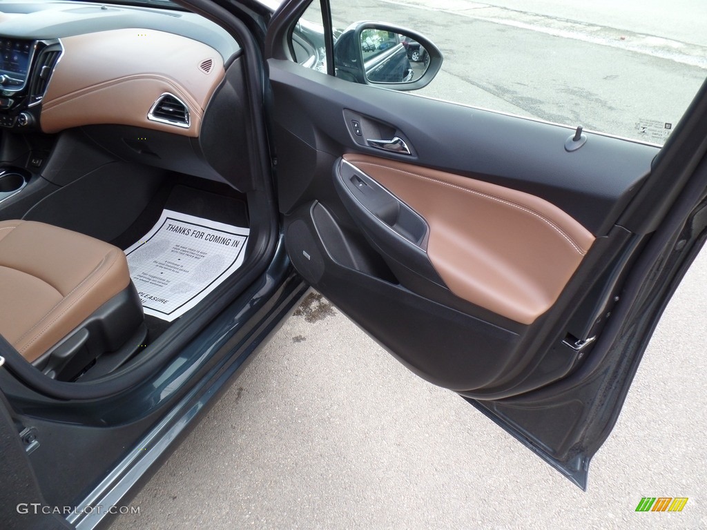 2019 Cruze Diesel Hatchback - Graphite Metallic / Jet Black/­Umber photo #44
