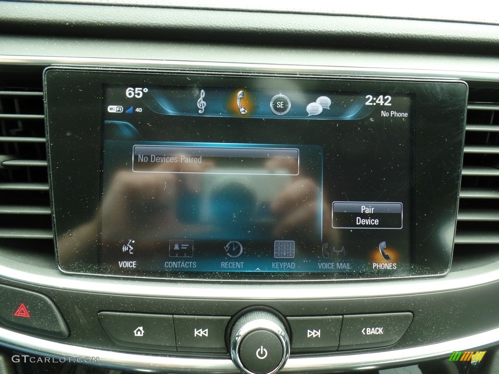 2019 Buick LaCrosse Essence AWD Controls Photo #133322619