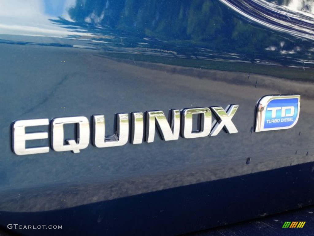 2019 Chevrolet Equinox LT Marks and Logos Photos